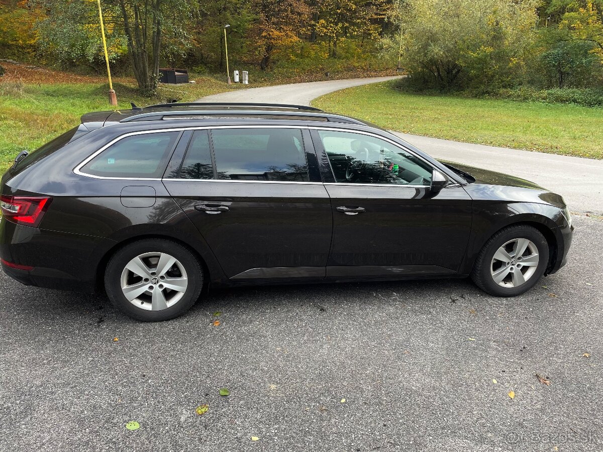 PREDÁM SUPERB 3 2.0 tdi 110kw - 5