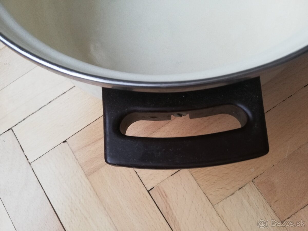 Smaltovany hrniec - 5