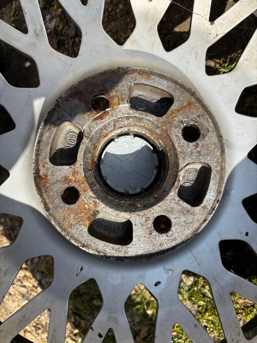 Náhradné diely golf mk1 - 5