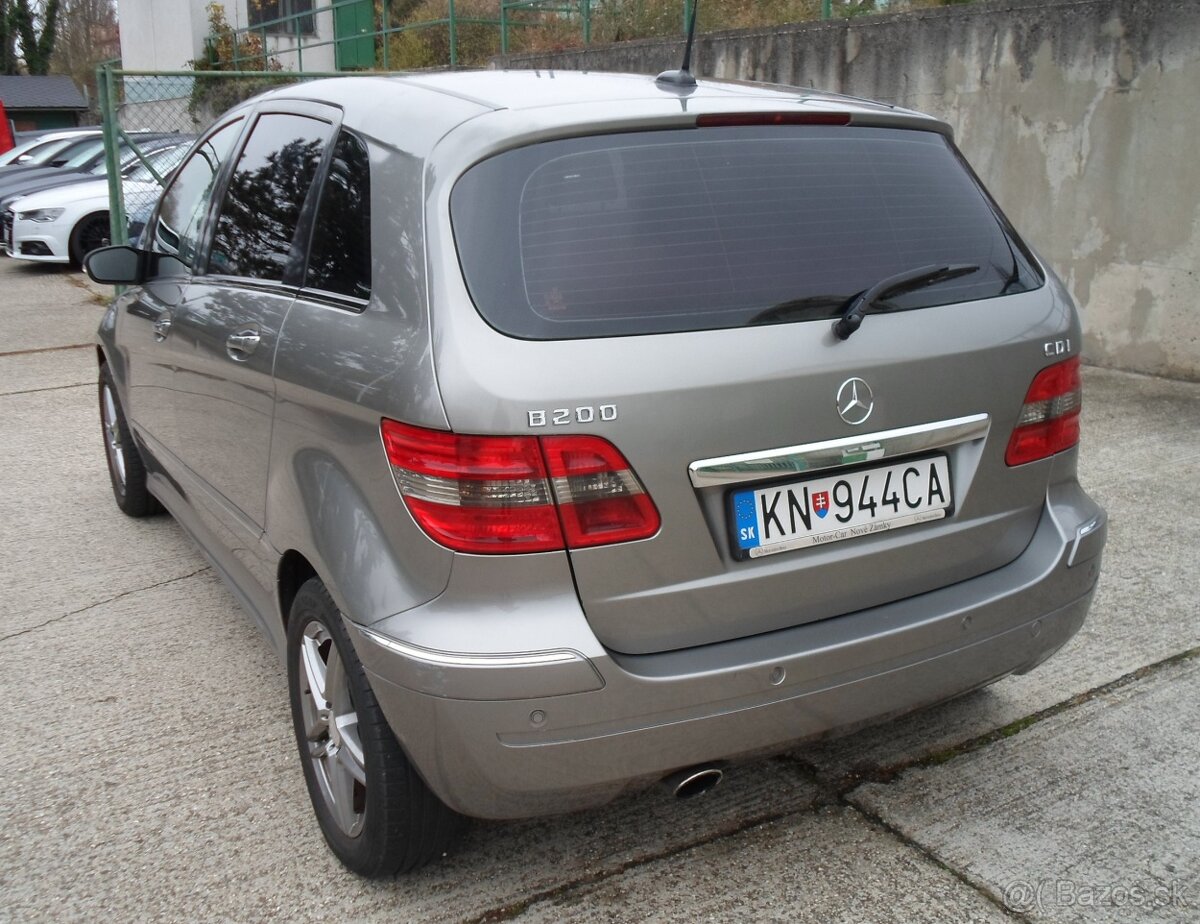 Mercedes-Benz B trieda 200 CDI 103kW automat,koža,klima,temp - 5
