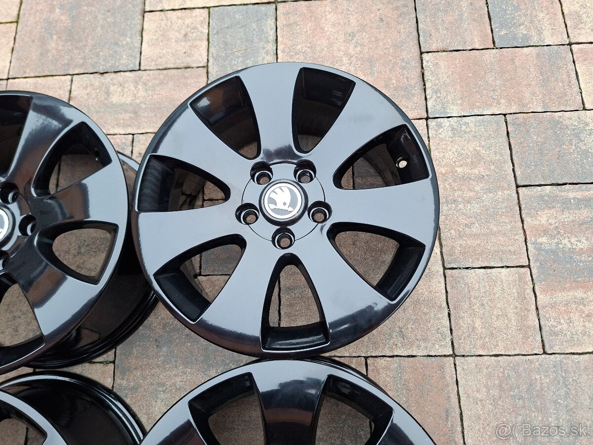 Predám org.hlinikové disky-Skoda-R16 - 5