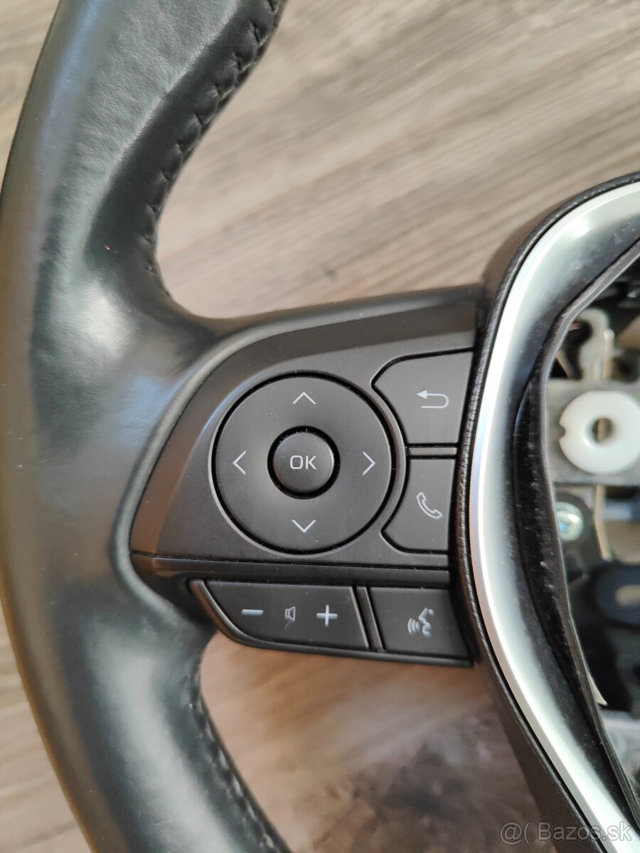 VOLANT TOYOTA COROLLA (E210) (2019-) - 5