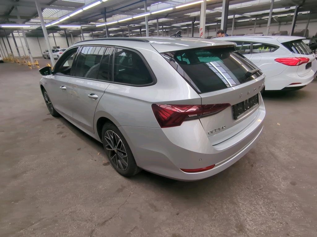 ŠKODA Octavia Combi Clever 2.0 TDI 110KW DSG automat - 5