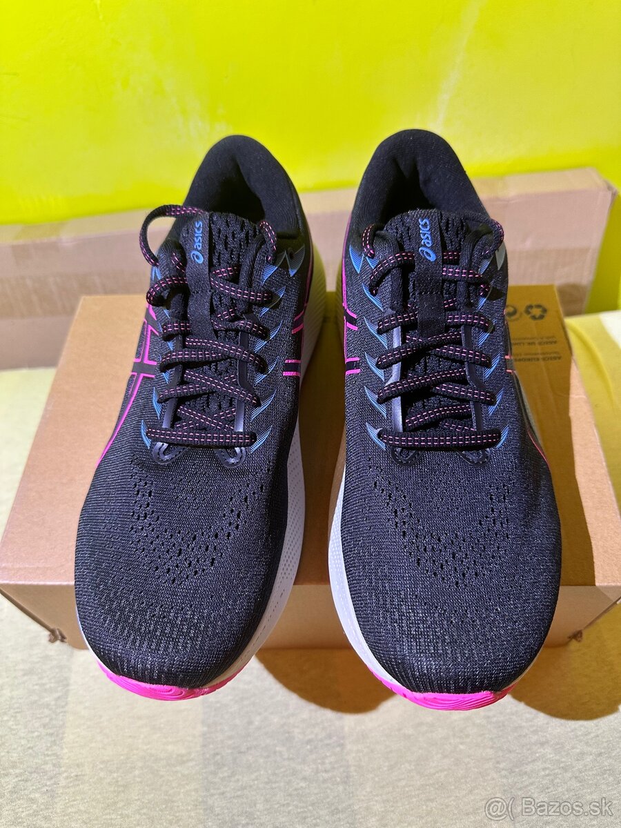 Damske bezecke tenisky Asics Gel Saiun 2 - 5
