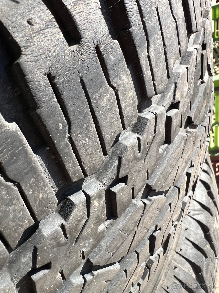 265/65 R17 112s A/T leto - 5