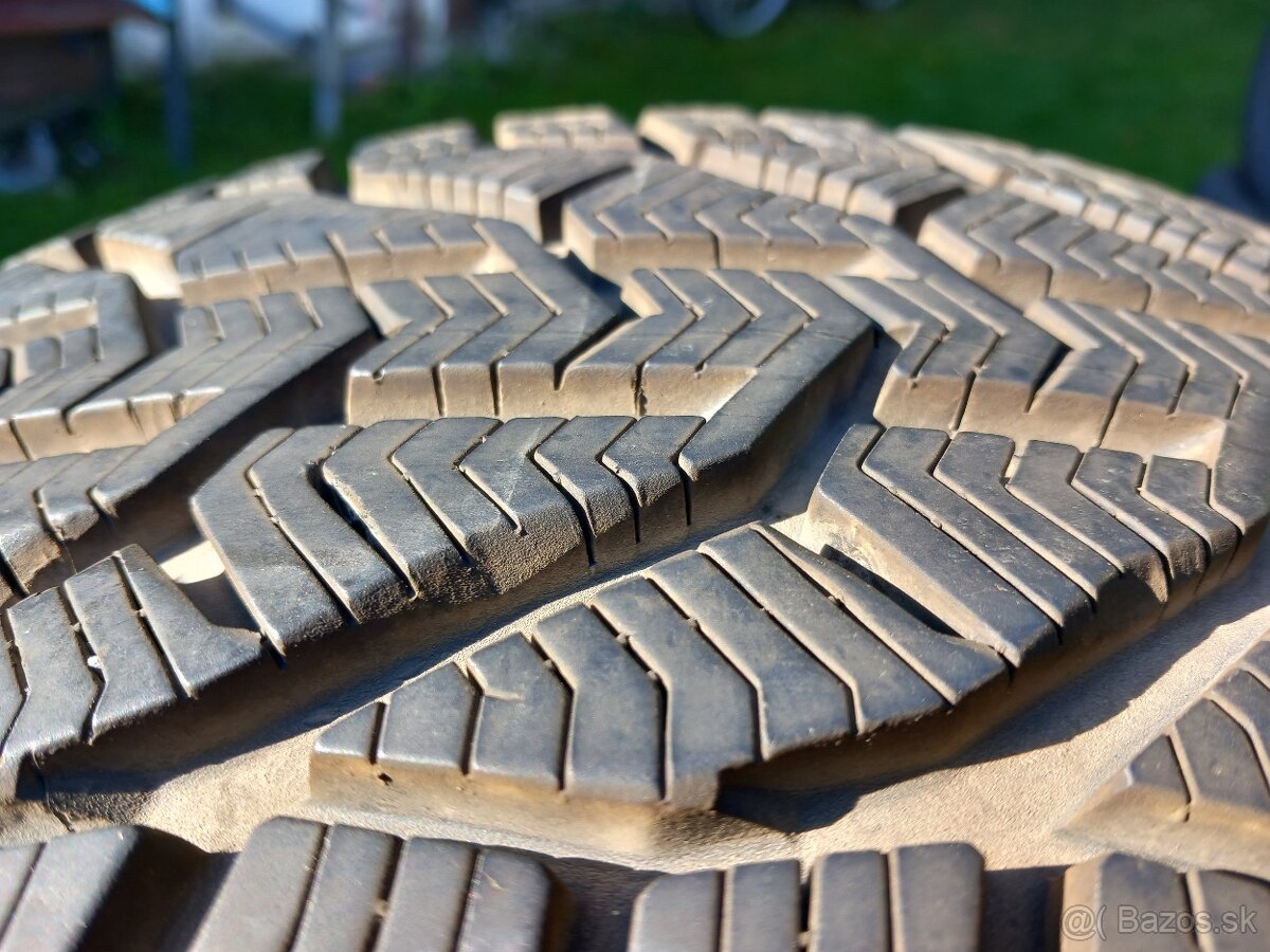 225/45 r17 zimne pneumatiky - 5