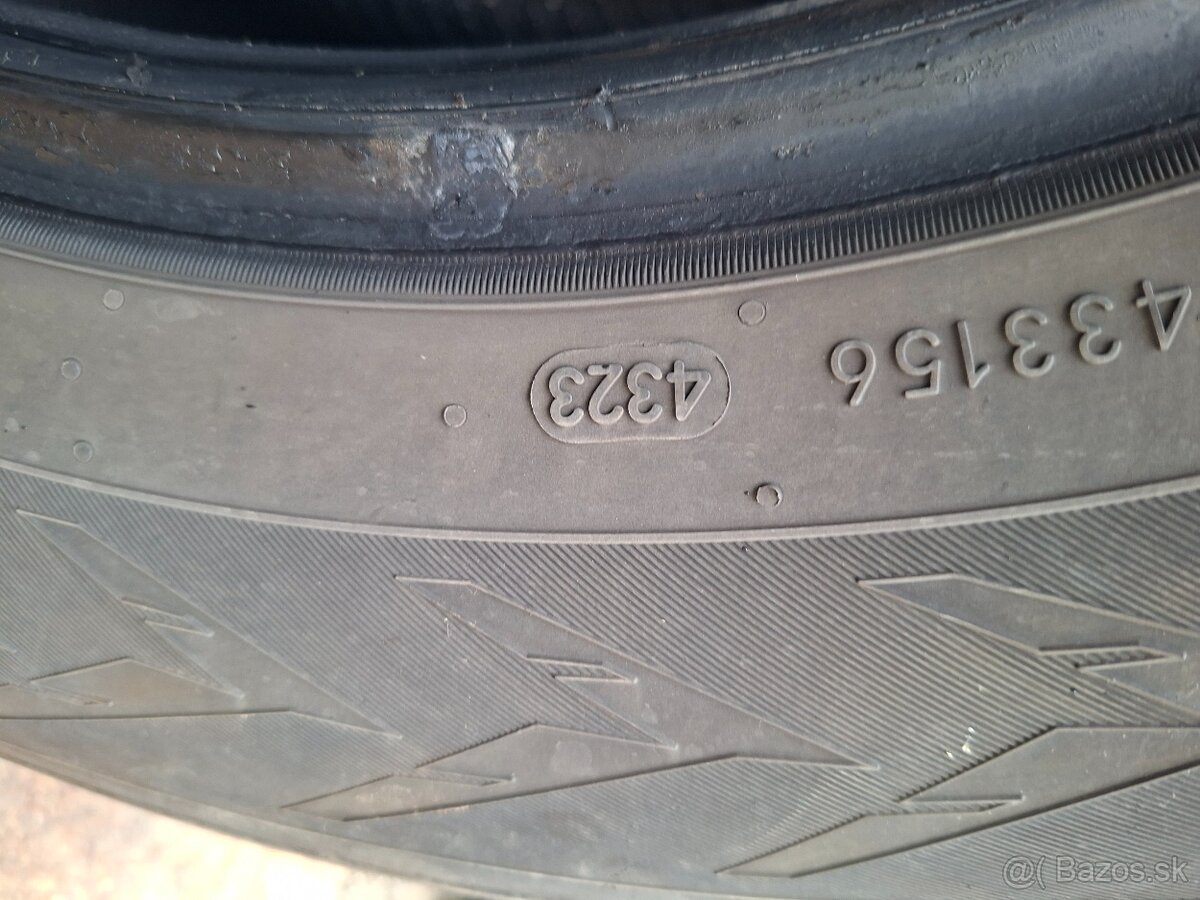 Nokian 215/65 r16 celorocne pneu - 5