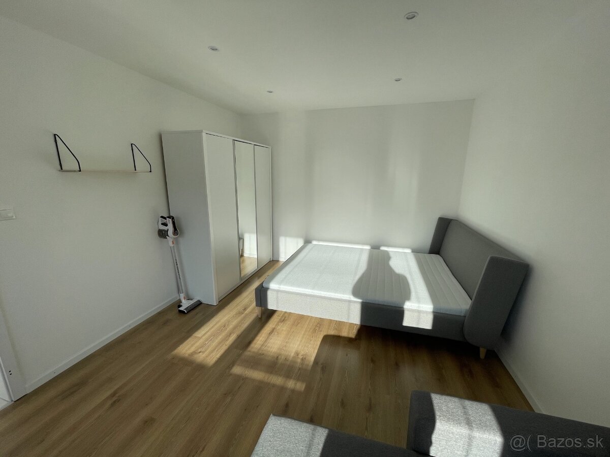 1 izbový byt na prenájom - 5