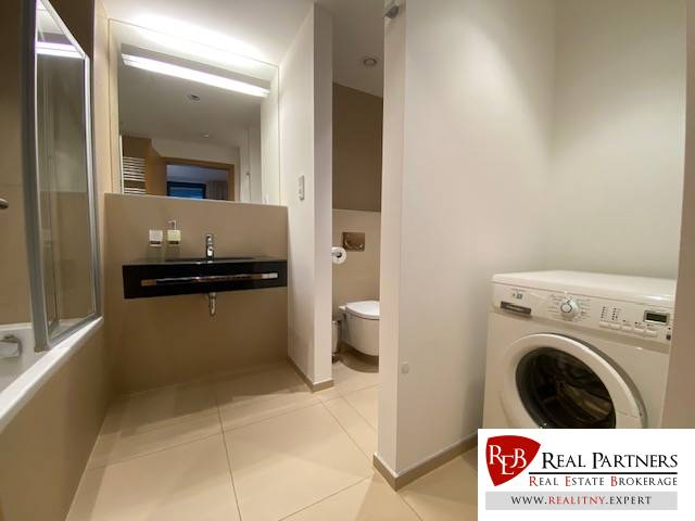 Prenájom 2 izbový byt, 58 m2,River park,Dvořákovo nábrežie,S - 5