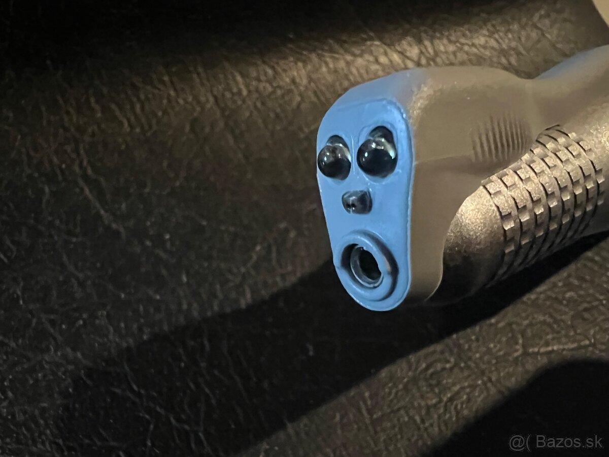 Brúska na pedikúru so stolíkom a svetlom, po servise - 5