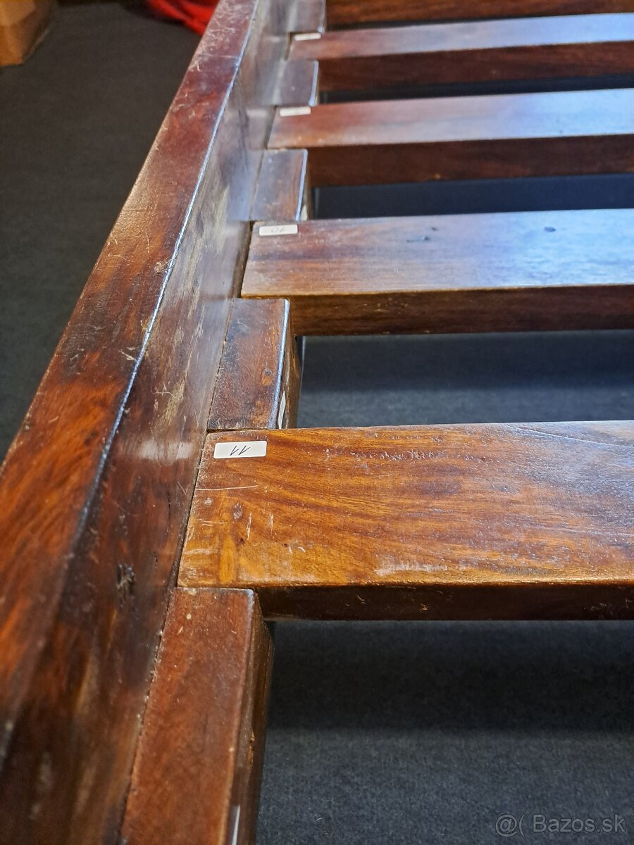 Manželská posteľ - 5