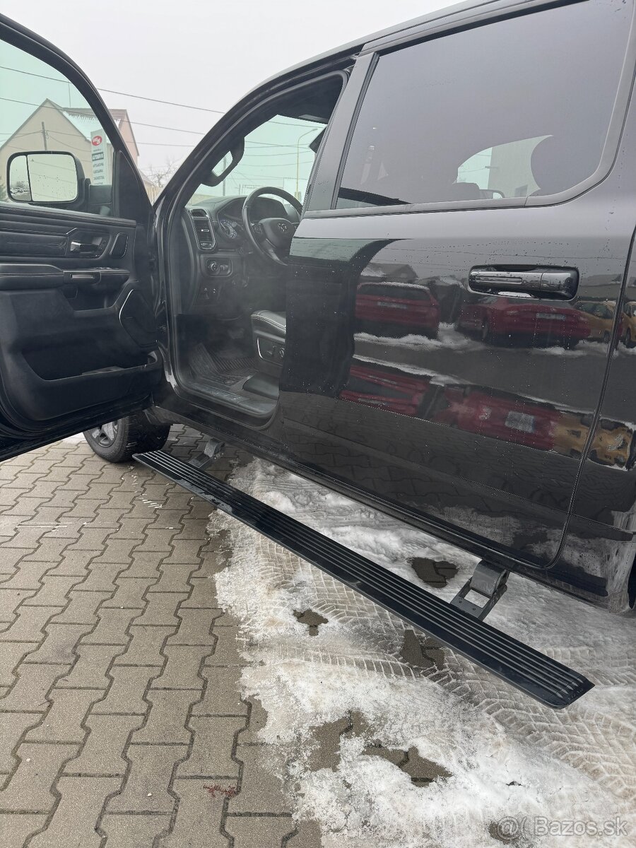 Dodge Ram, LIMITED, 2022 Black Edition - 5