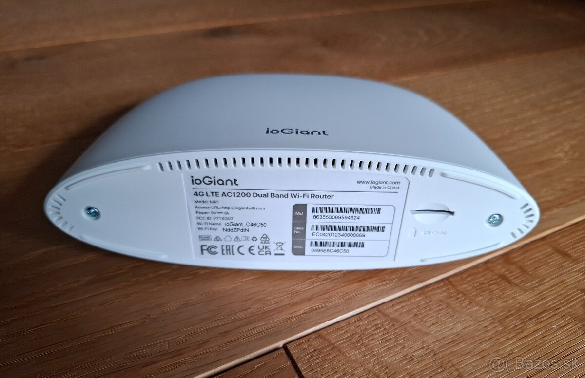 ioGiant 4G LTE Router AC1200 Dual Band - 5