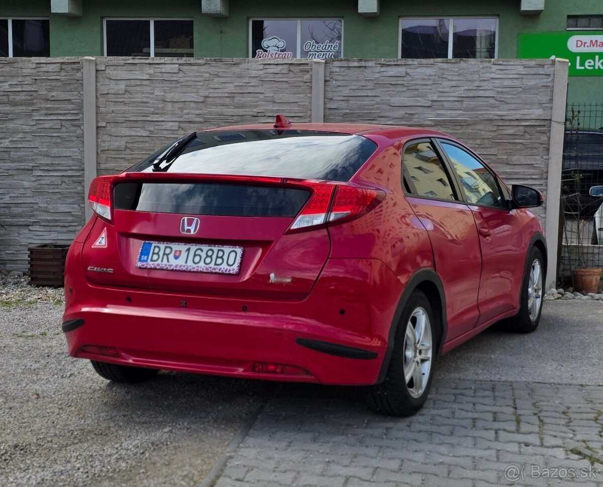 Honda Civic 1.4 i-VTEC 5DR - benzín - 5