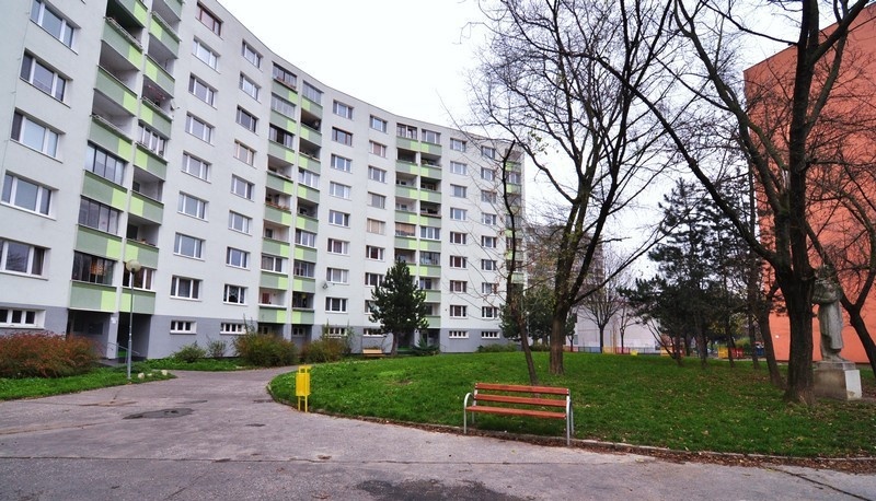 Prenájom 3-izbového bytu, Petržalka - 5