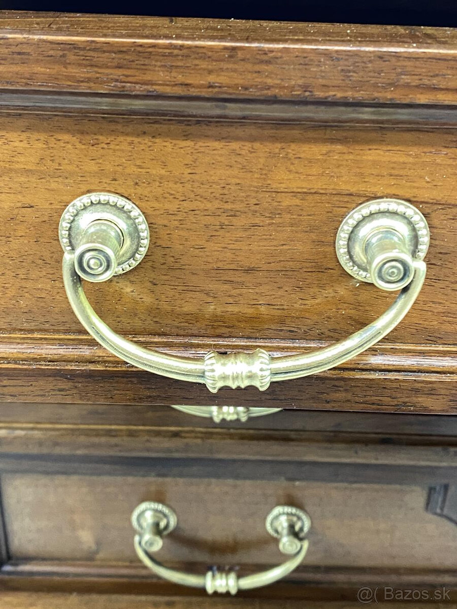 Starožitná komoda s výklopným platom - 5