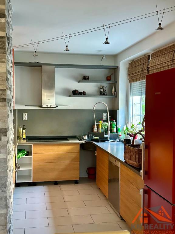 Rodinný dom s krytou terasou Komárno - 5