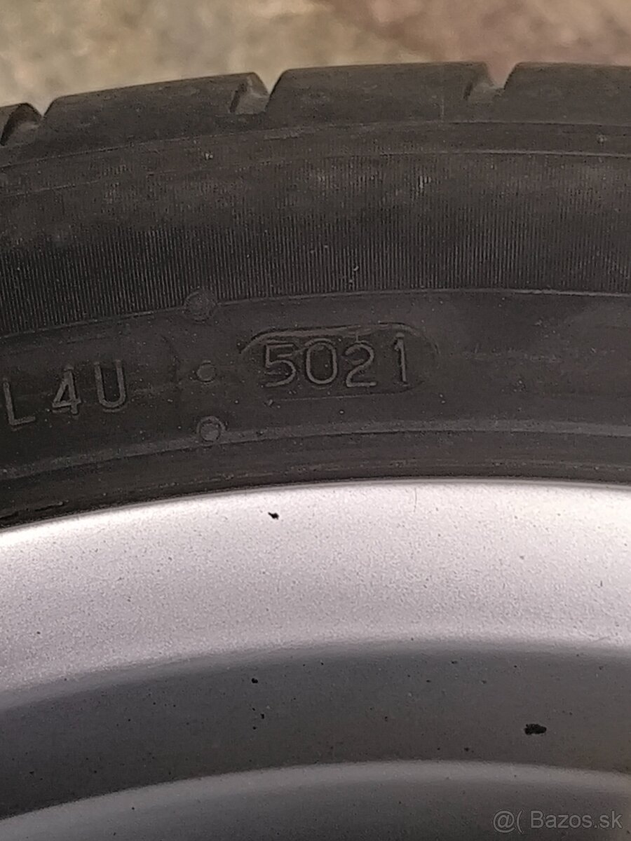 Pneumatiky 235/40 R18 - 5