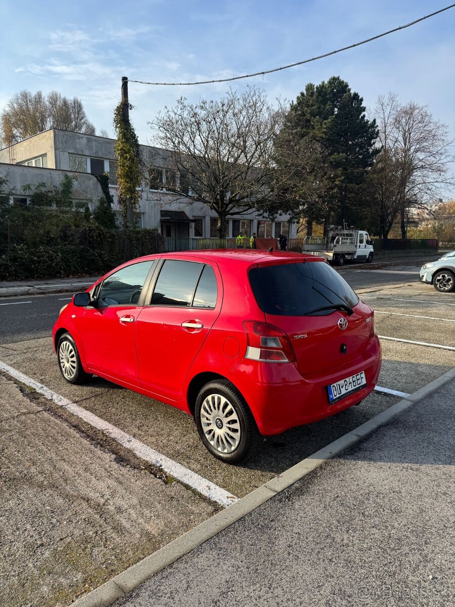 Toyota Yaris 1,33 - 5