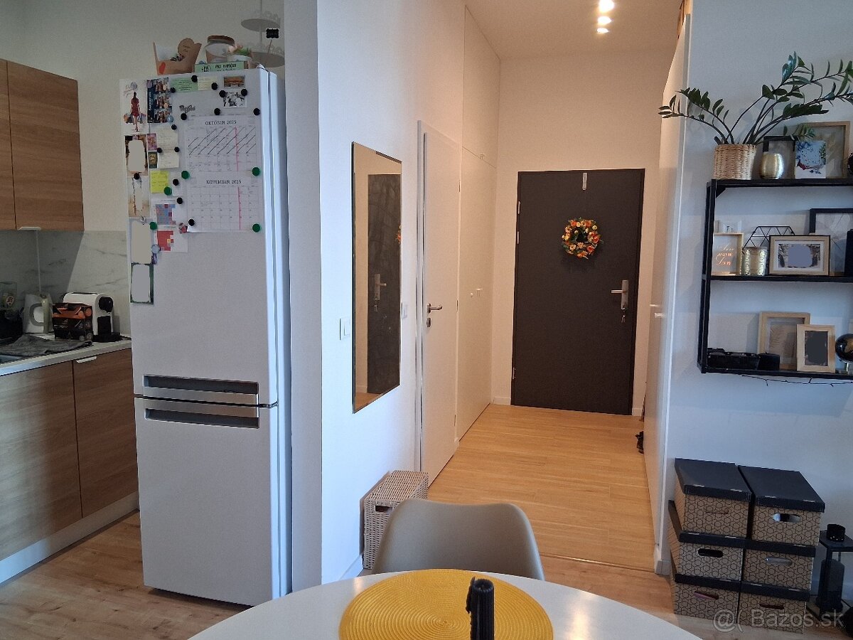 2i byt voľný na prenájom v Novom Hlohovci - 5