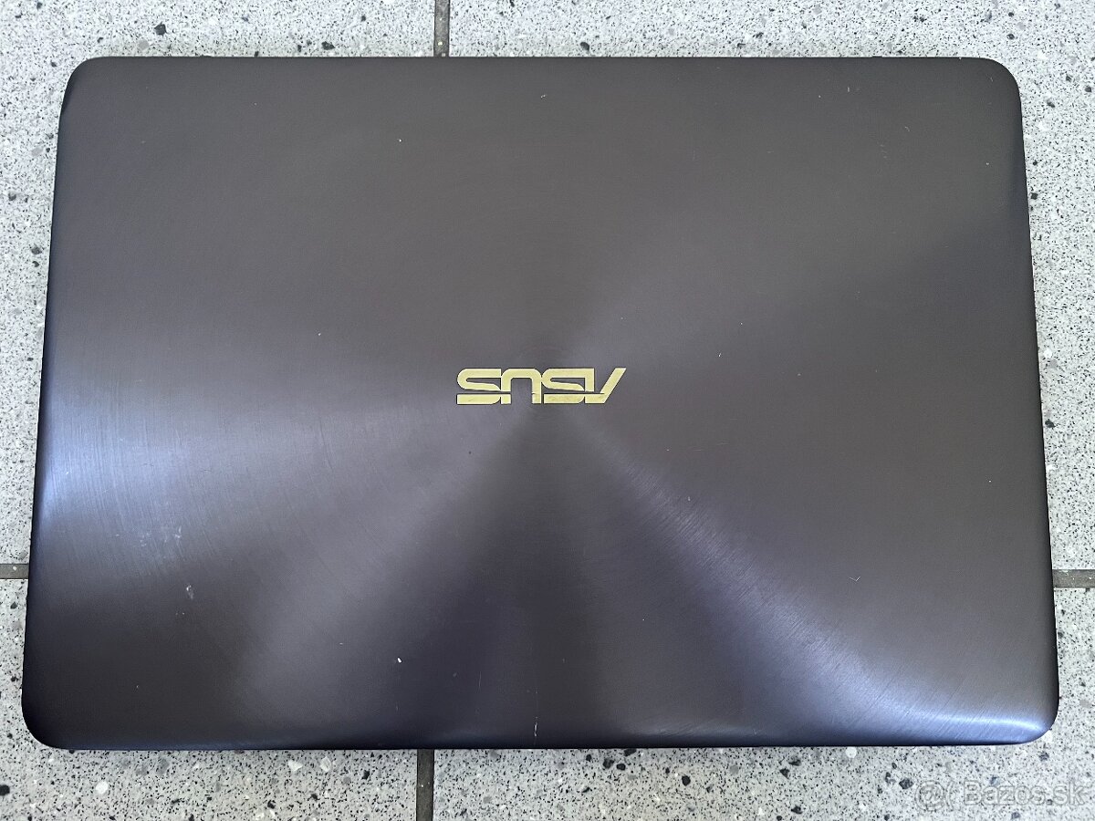 Asus ZenBook / Intel m5 / 4GB RAM / 128GB SSD / 13.3" FHD - 5