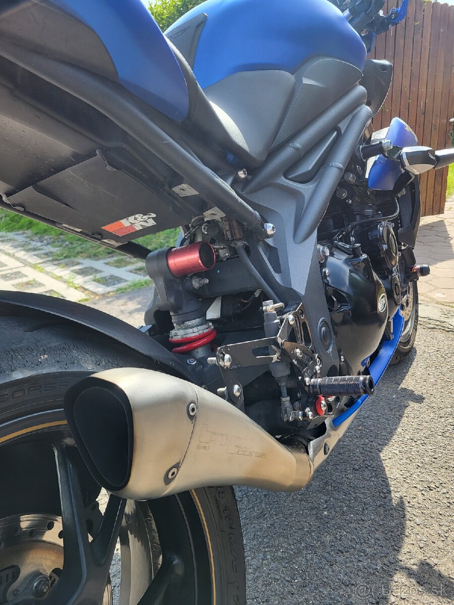 Triumph Speed Triple 1050 - 5