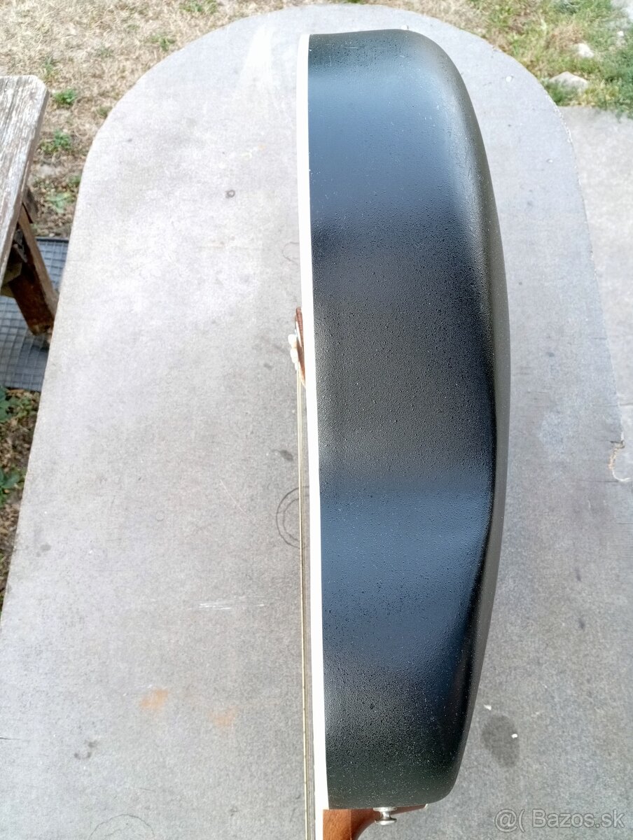 Za kartón piva Corgoň "Darujem" gitara - 5