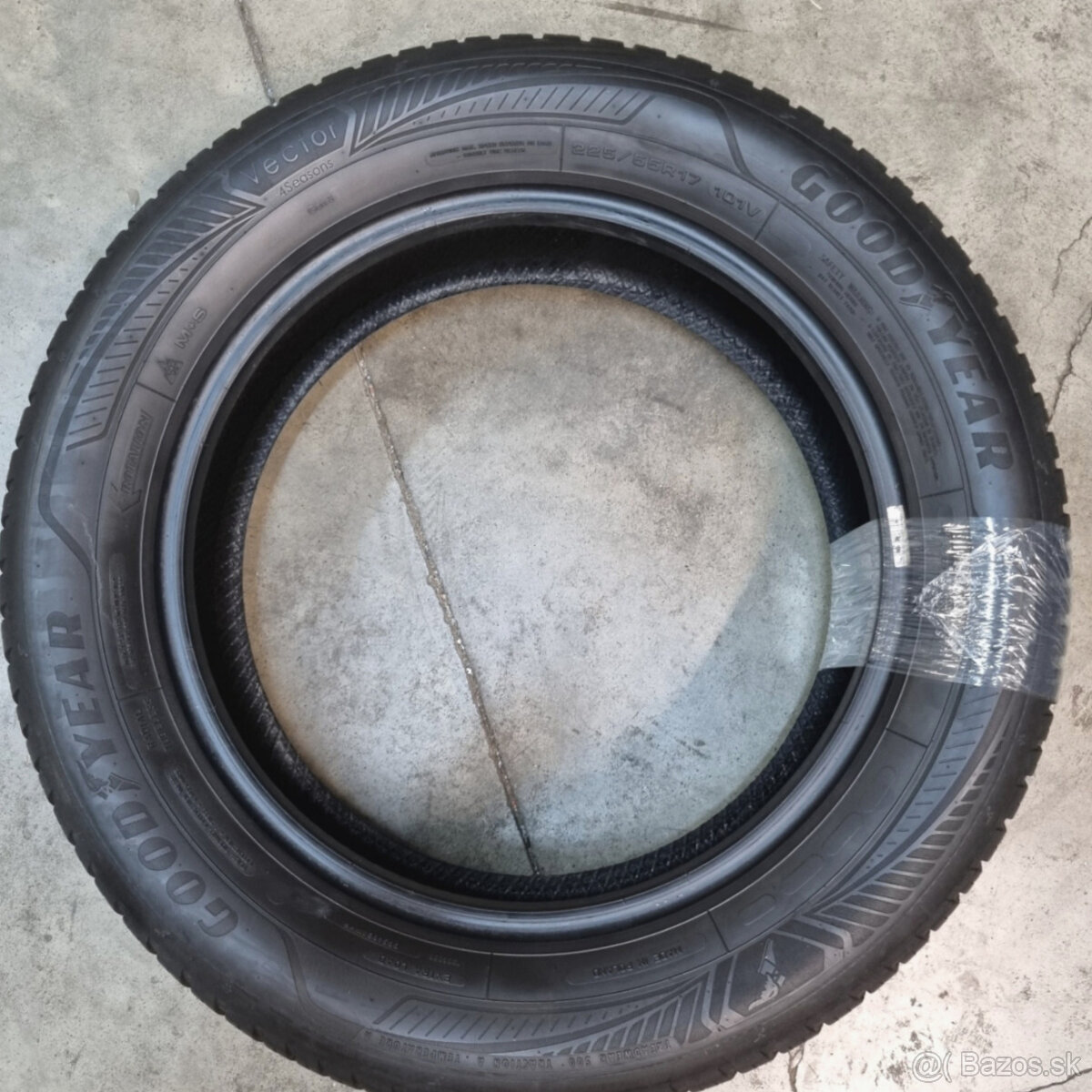 Celoročné pneumatiky 225/55 R17 GOODYEAR - 5