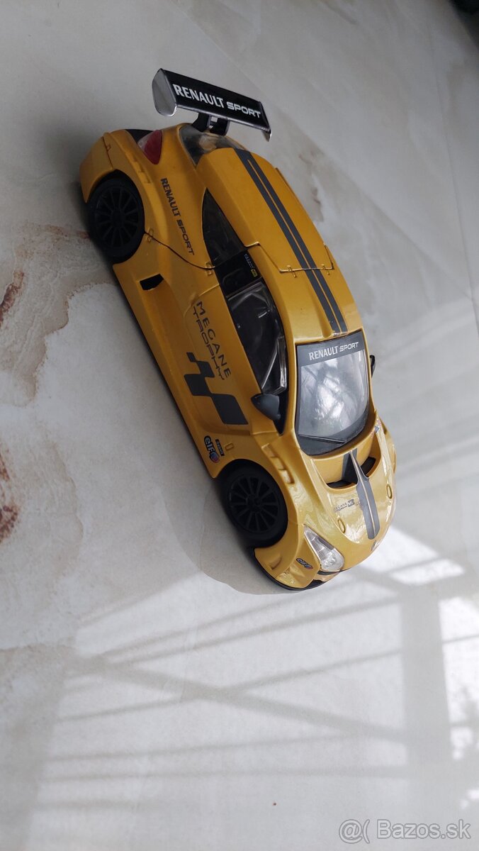 Renault Megane Troohy 1/24 - 5