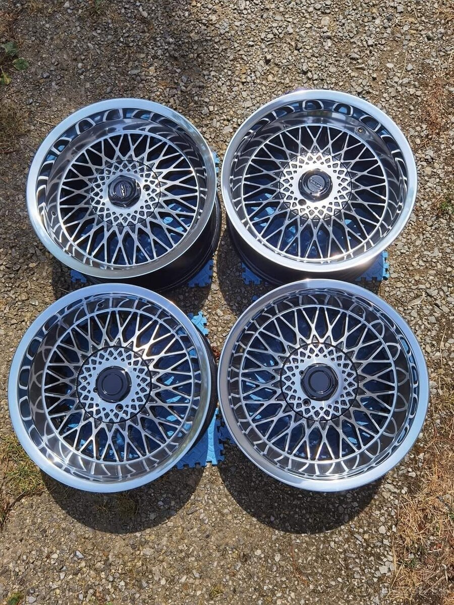 Remotec 16" 5x120 Bmw e9 e12 e23 e24 e28 e32 e34 cerna/lesk - 5