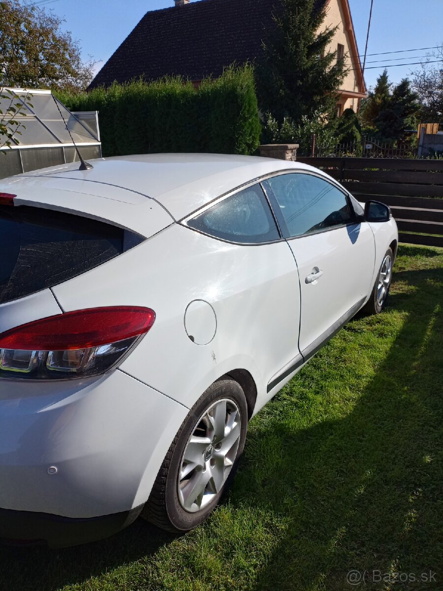 Renault Megane coupé 1.6 - 5