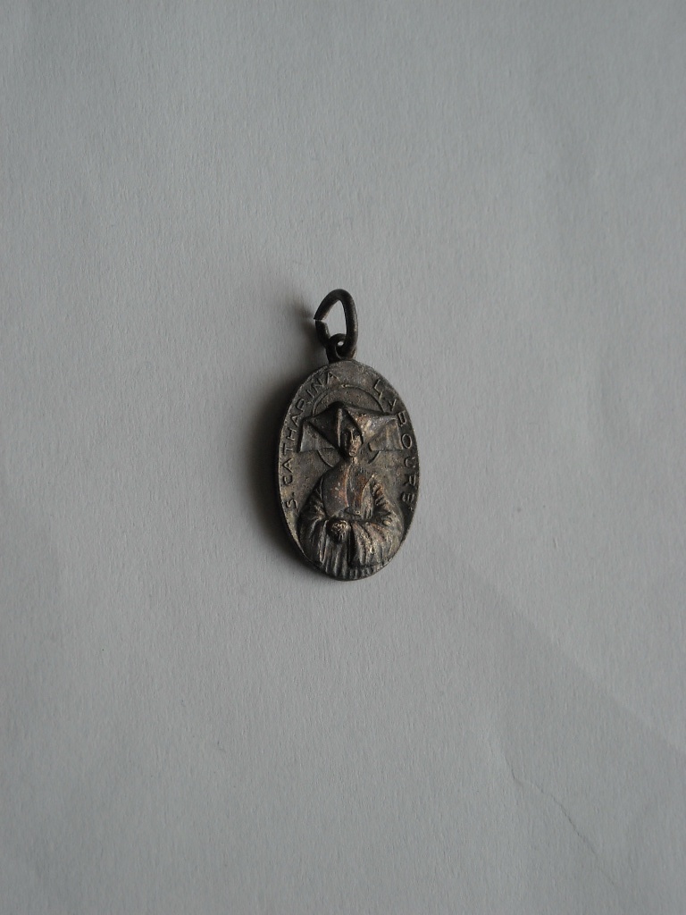 Medaily svätcov a Starožitné sväté obrázky na skle - 5