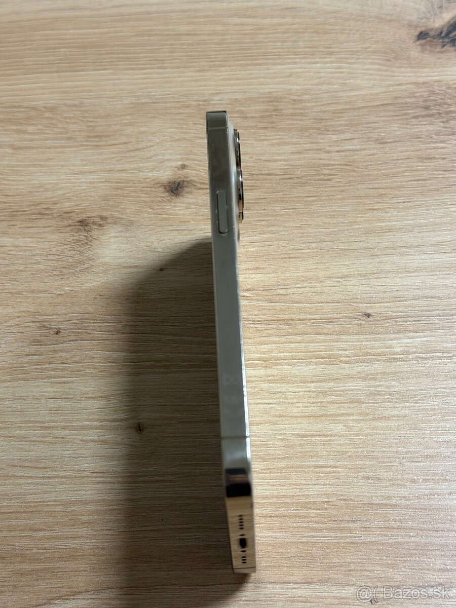 Predám Apple IPhone 13 PRO 256GB Gold Bežné Známky - 5