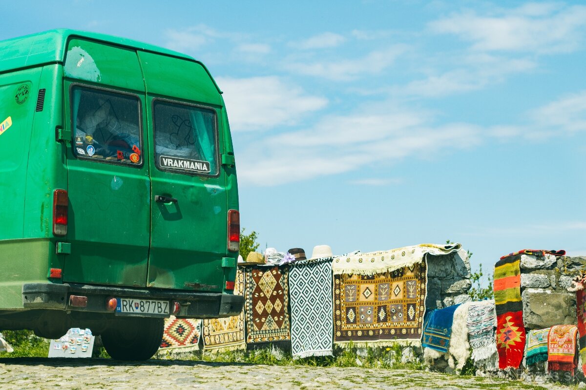 Mercedes-Benz 208D - 5
