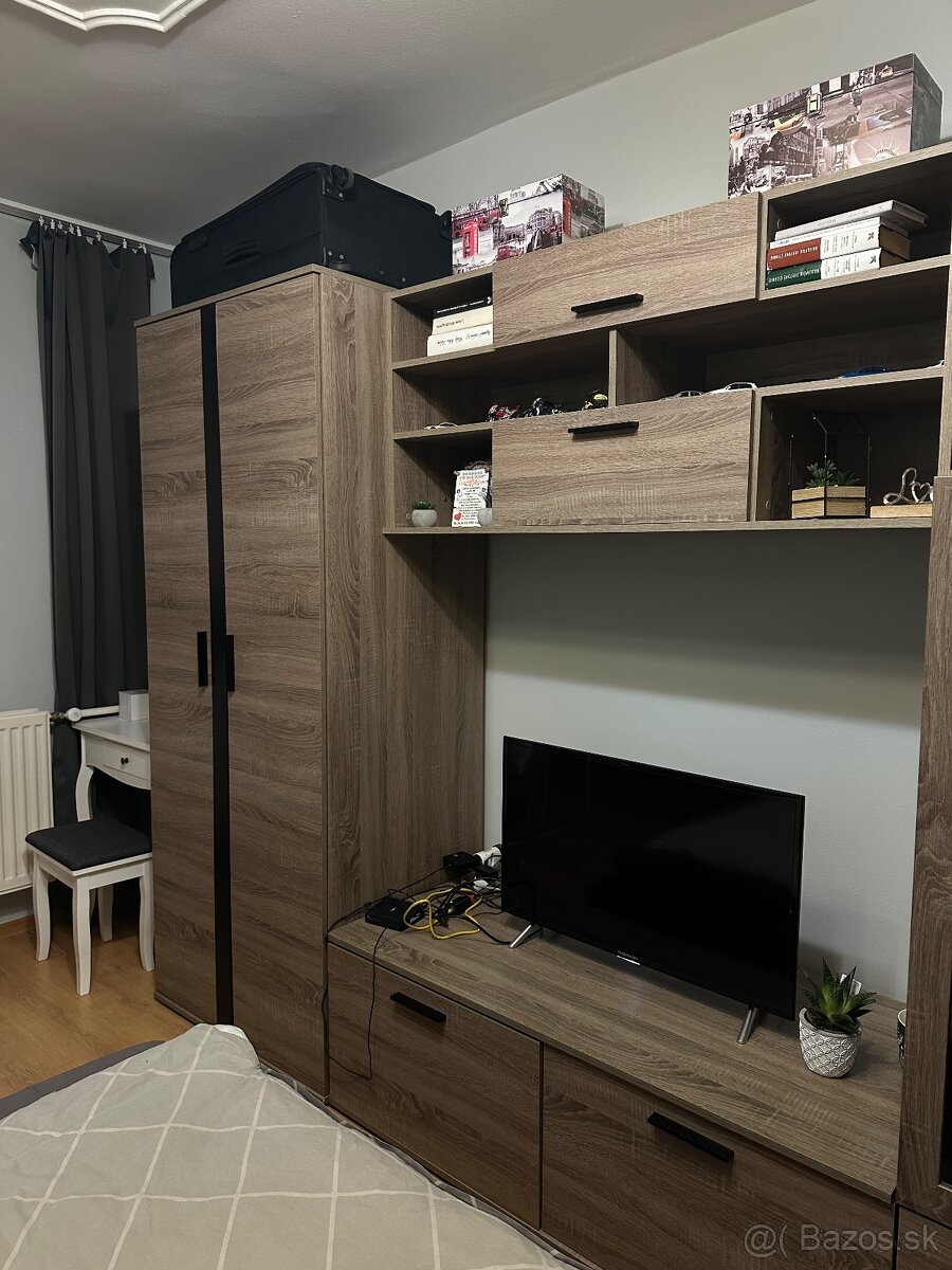 PREDÁM OBÝVACIU STENU ENTER DUB - 5