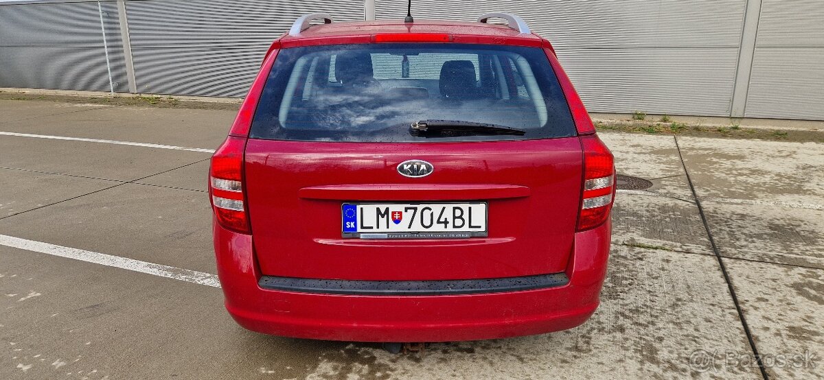 Kia Ceed combi 1.6 crdi 85 kW r.v. 2008 km 350000 - 5