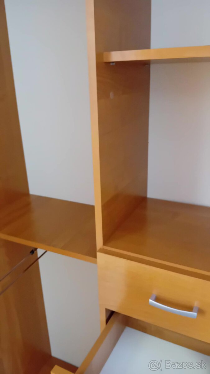 Satnikova skrina - 5