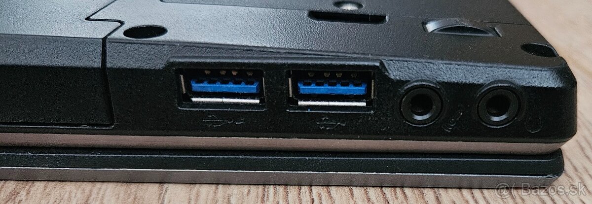 Notebook Fujitsu i5, 500GB SSD, 13,3" 12GB RAM - - 5