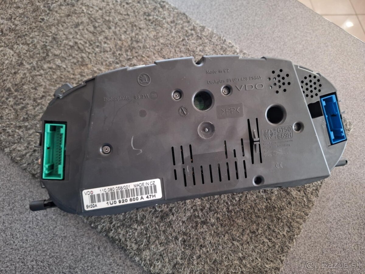 prístrojová doska + otáčkomery Octavia 1 - 5