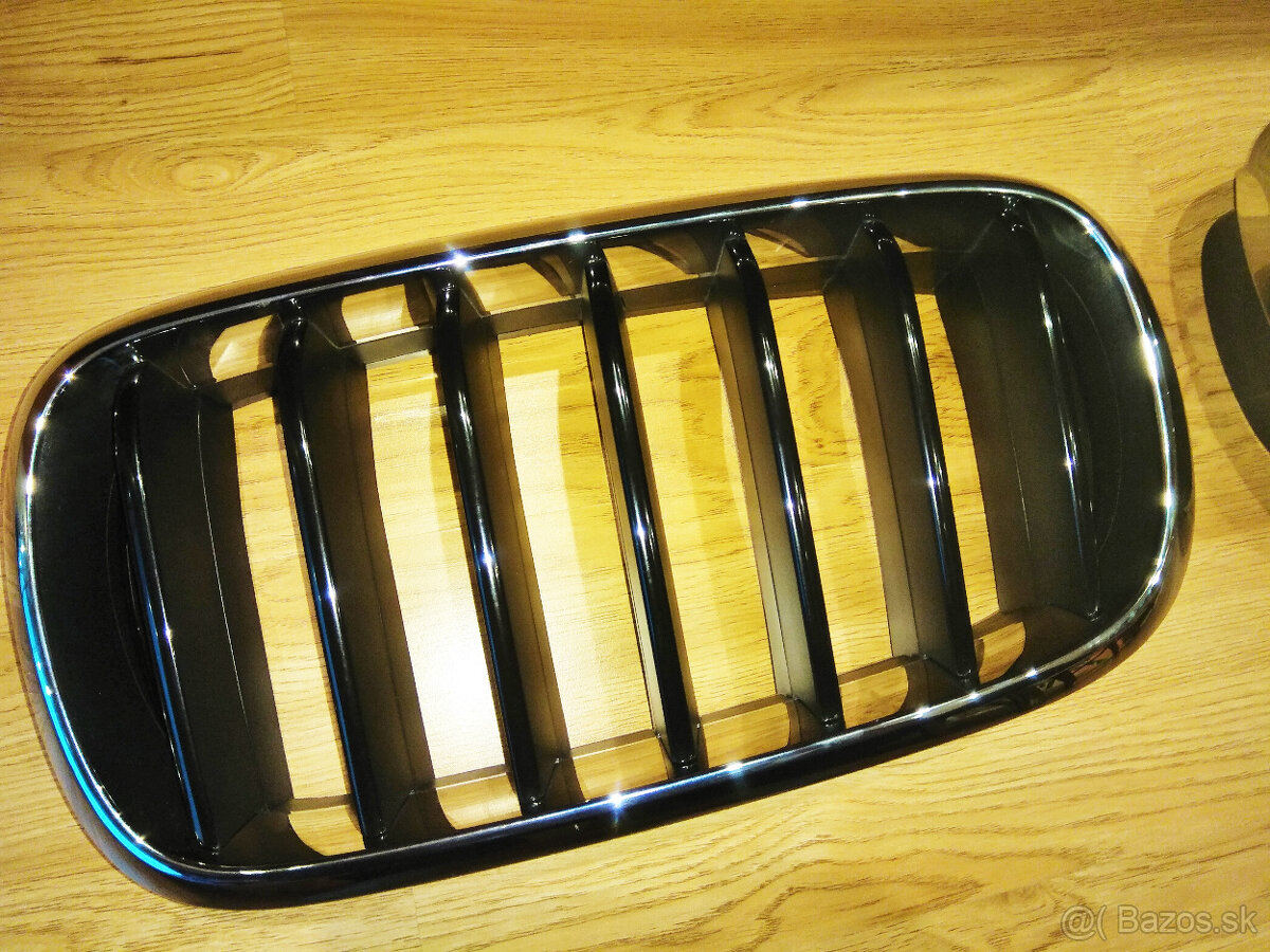 ozdobné mriežky do prednej masky na BMW - č.2 - 5