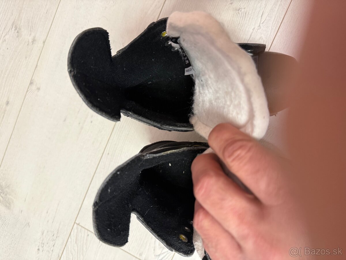 BAUER SUPREME KORCULE VEĽKOSŤ 35 - 5