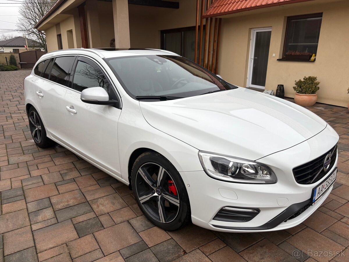 Vovlo V60 R design D4 - 5