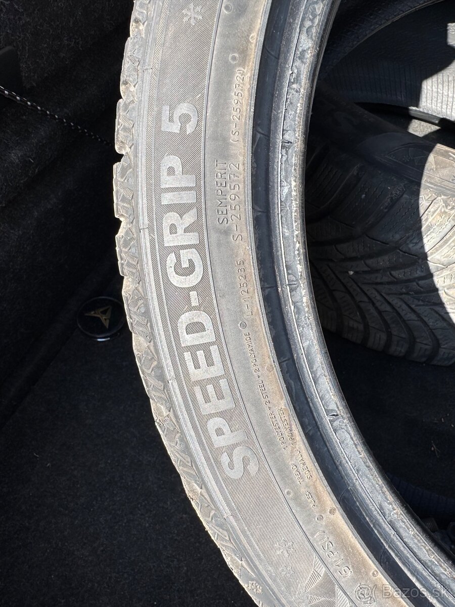 245/40 R19 zimne - 5