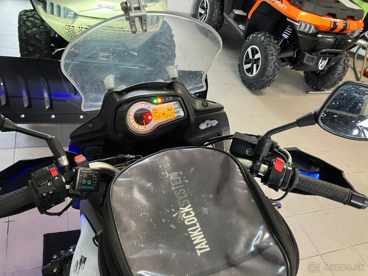 Suzuki DL650 V-Strom - 5