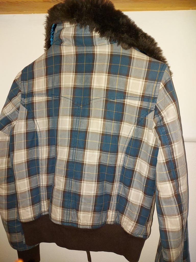 karo zimna bunda St. Oliver , vel M - 5