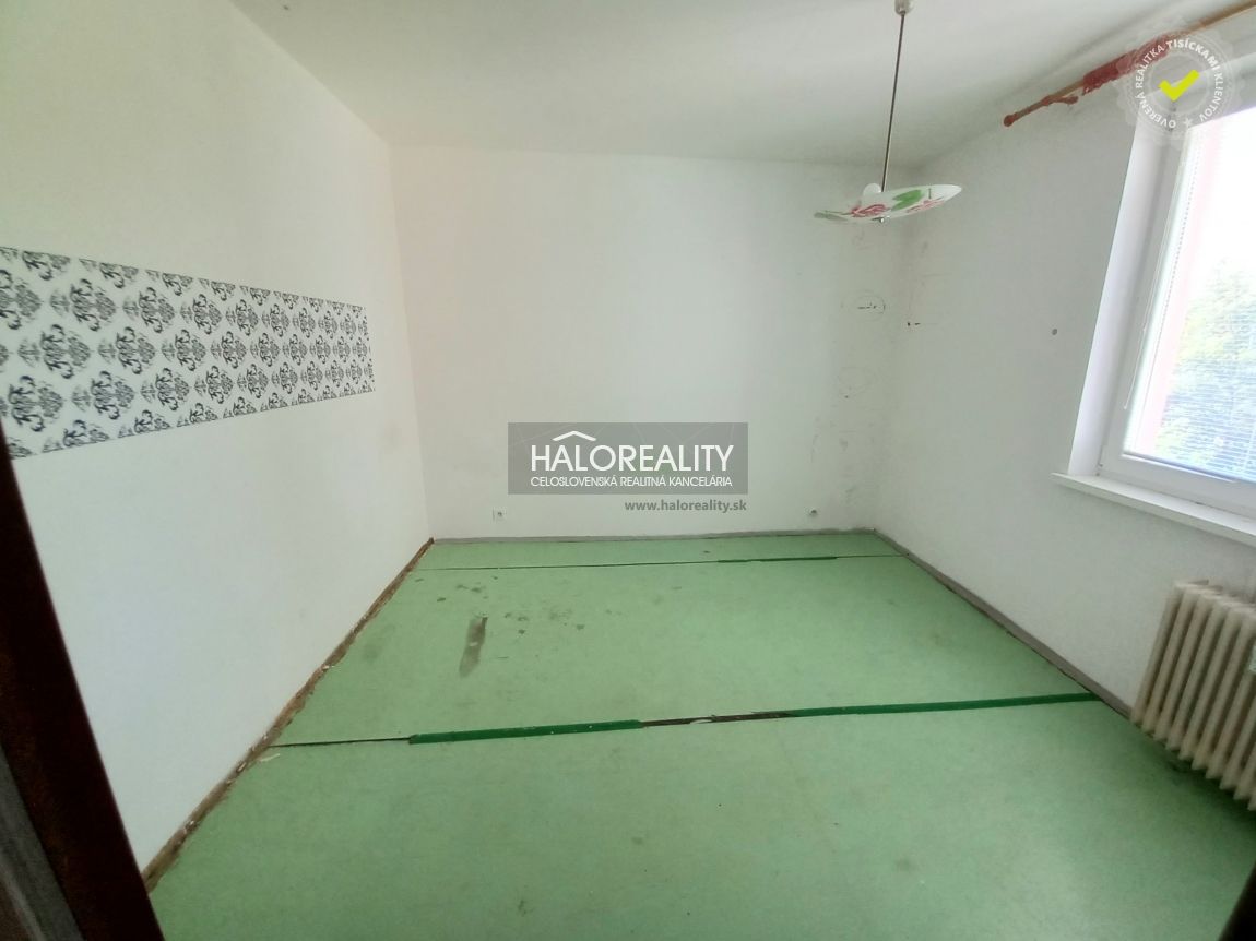 HALO reality - Predaj, štvorizbový byt Brezová pod Bradlom - - 5