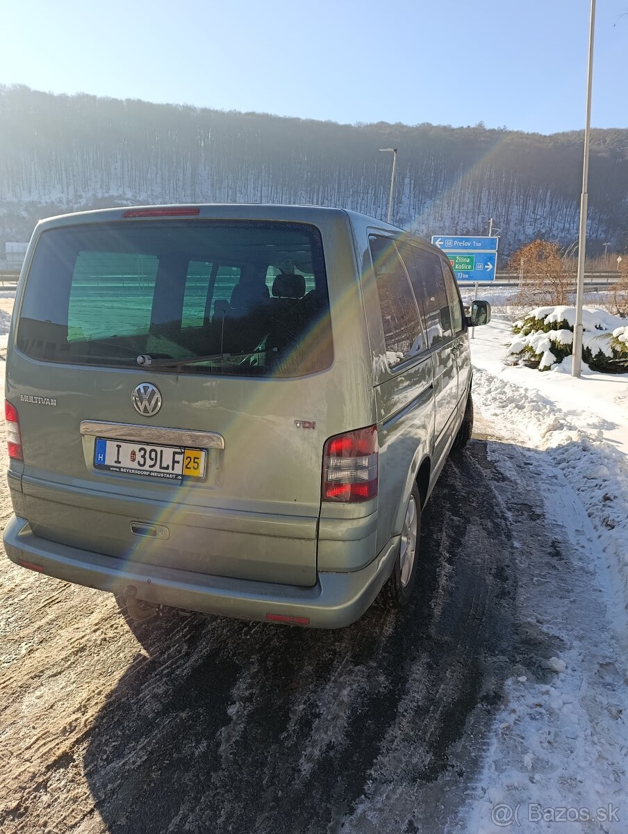 VOLKSWAGEN T5 MULTIVAN - 5
