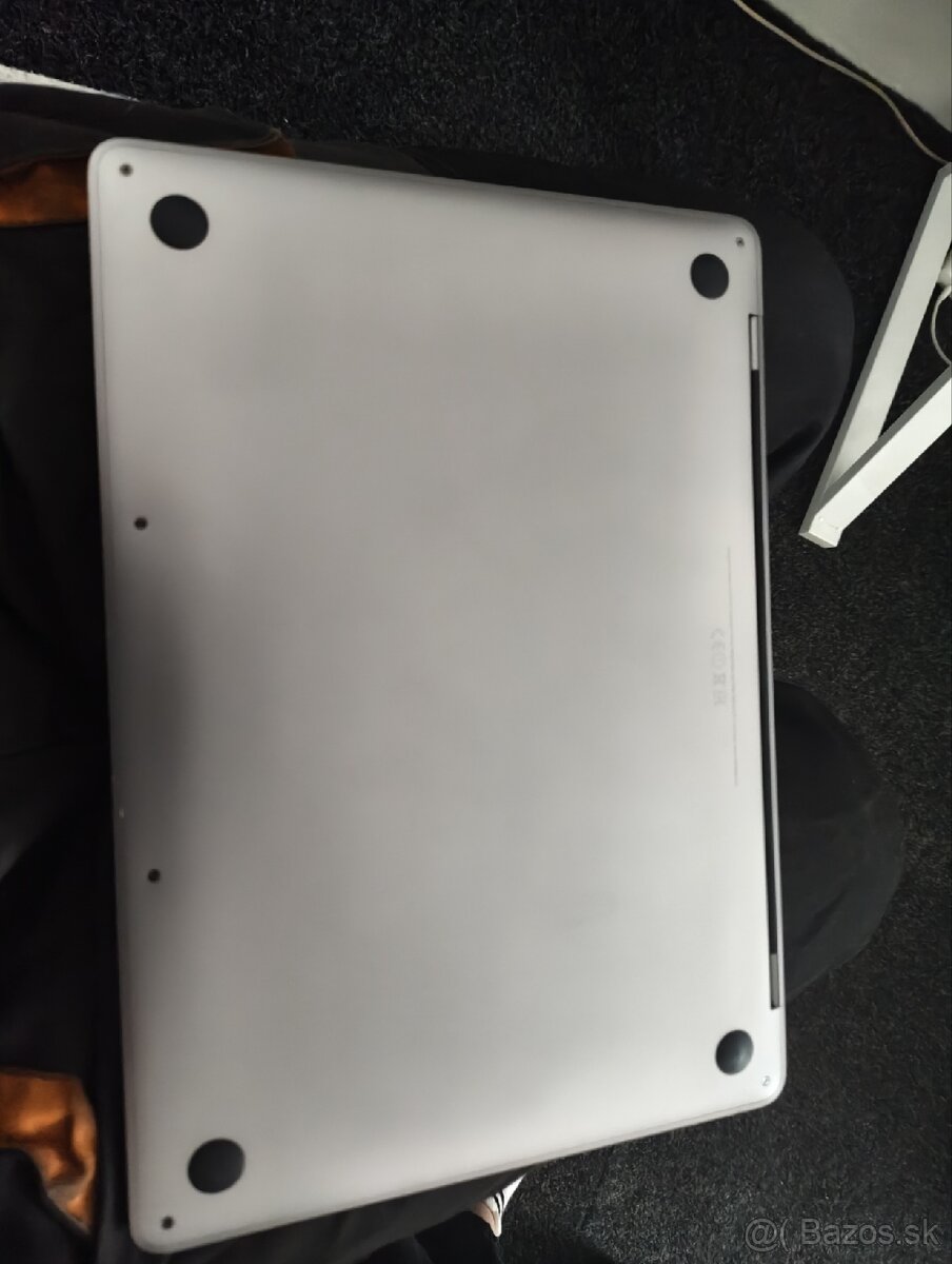 Predám macbook pro malo používaný - 5