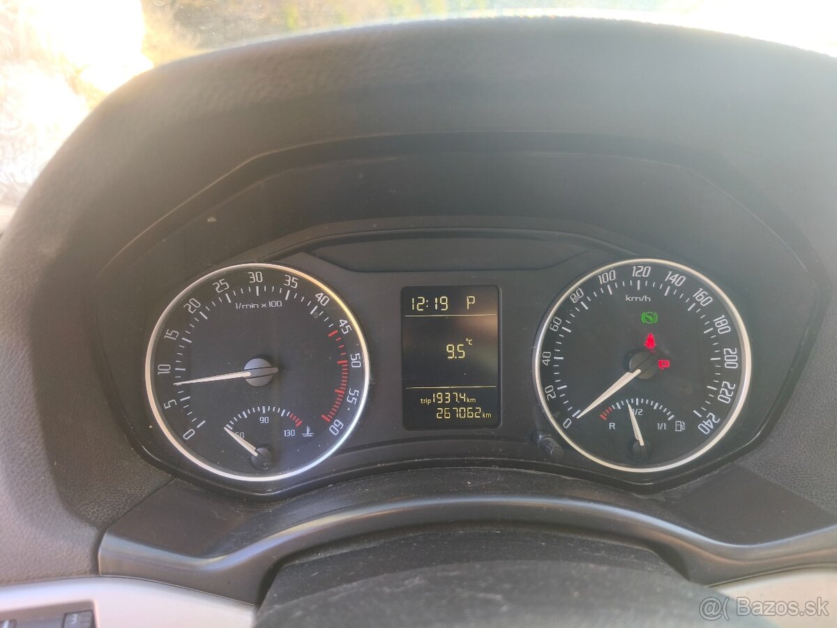 Octavia 2 , 1.6tdi 7st. DSG - 5