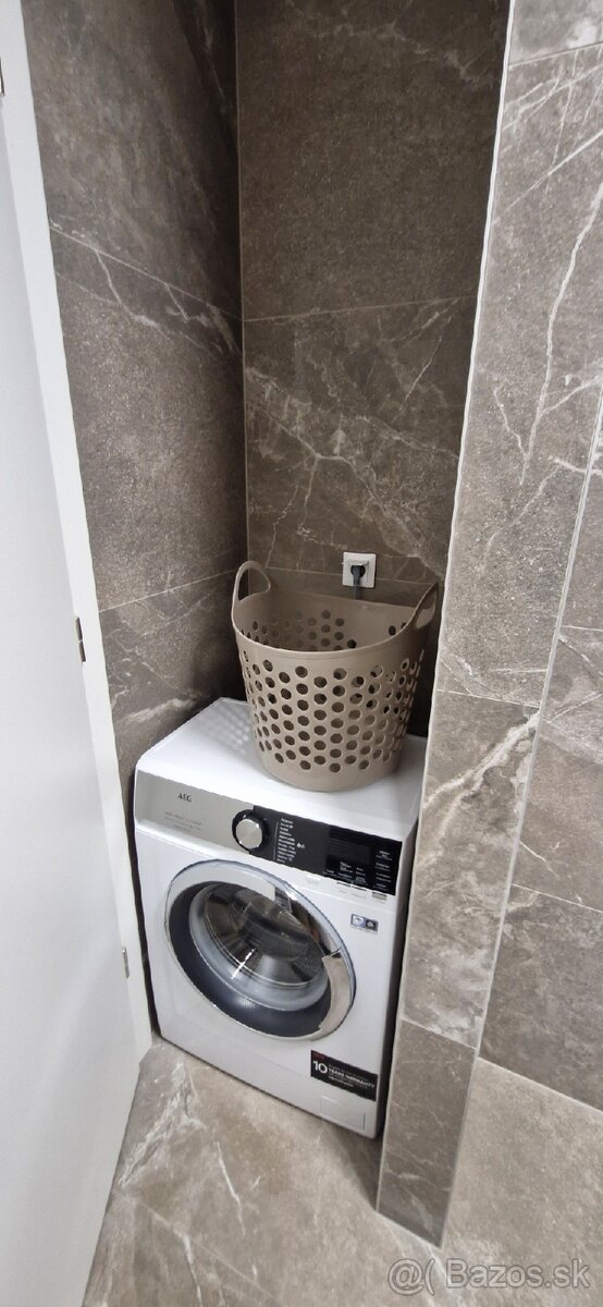 Prenajnem byt v centre mesta - 5